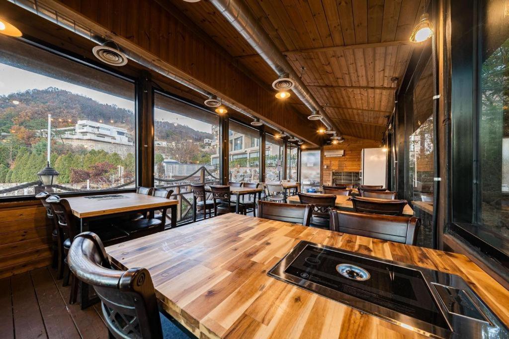 Hotel Haus Gapyeong Extérieur photo