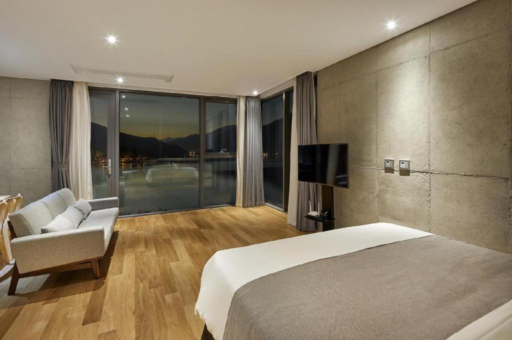 Hotel Haus Gapyeong Extérieur photo